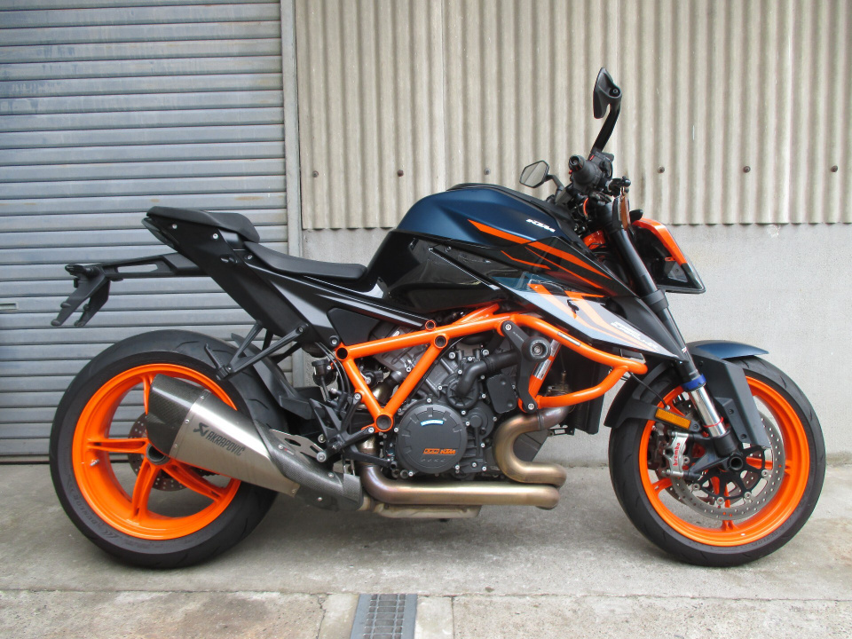 KTM 1290 SUPERDUKE R 2022