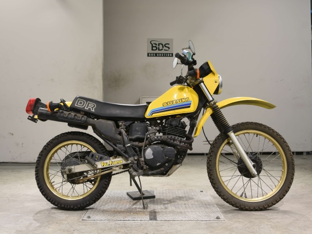 Suzuki DR250S
