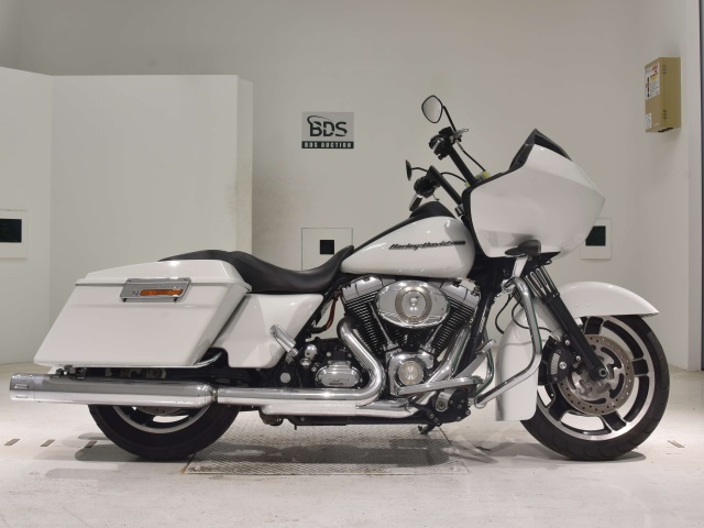 HD ROAD GLIDE FLTRX1580 2010