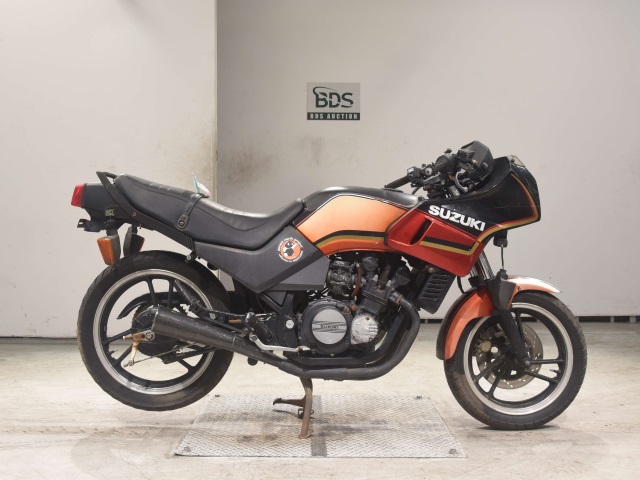 Suzuki GS250FW