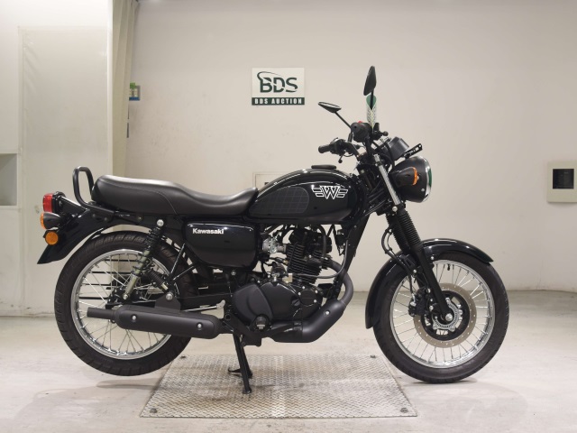Kawasaki W175A 2023
