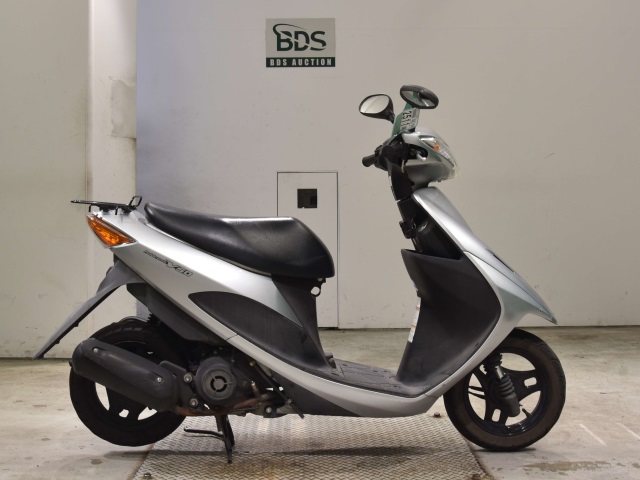 Suzuki ADDRESS V50