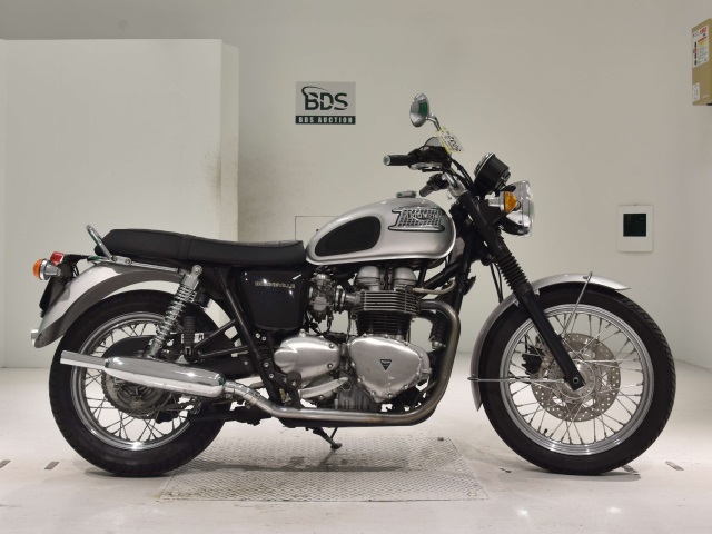 Triumph BONNEVILLE 2006