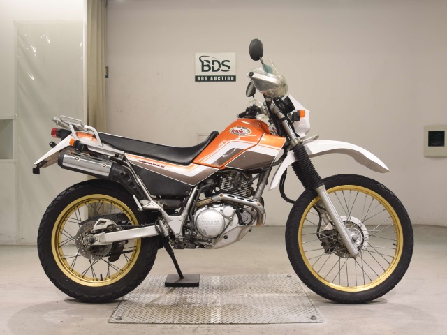 Yamaha SEROW XT225 2000