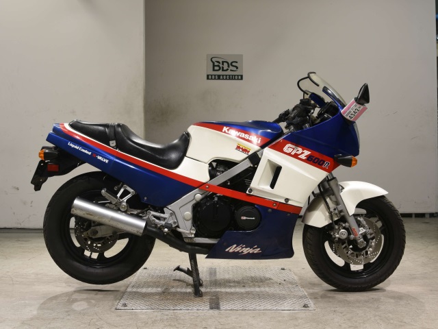 Kawasaki GPZ600R 1986