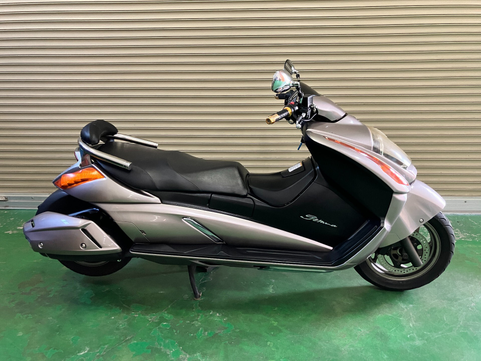 Suzuki GEMMA250