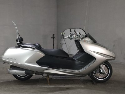 Yamaha MAGZAM 2005