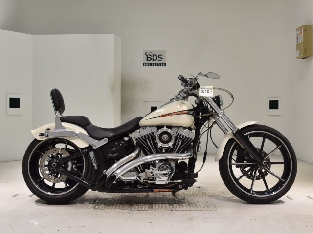 HD BREAKOUT FXSB1580 2014