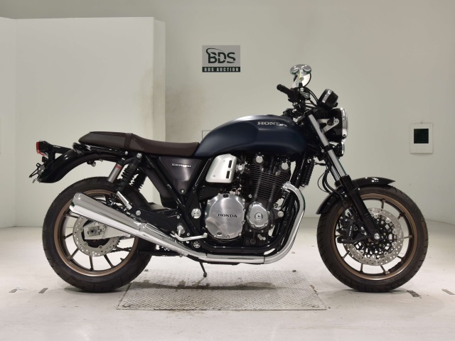Honda CB1100RS 2023