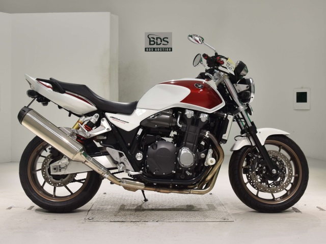Honda CB1300SF 2018