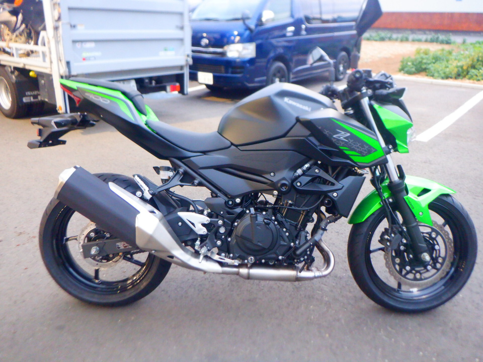 Kawasaki Z400 2021