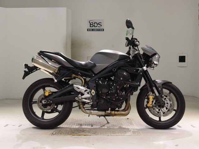 Triumph STREET TRIPLE R 2008