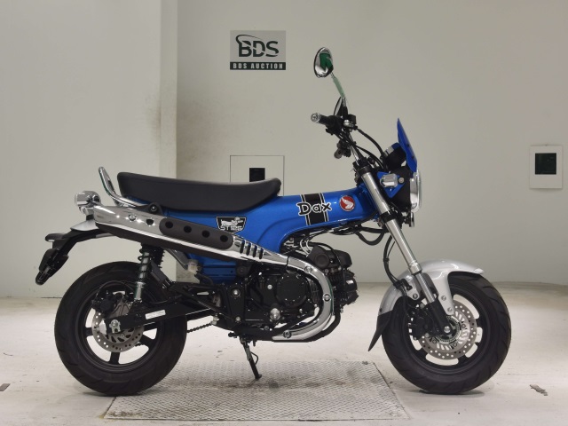 Honda DAX125 2022