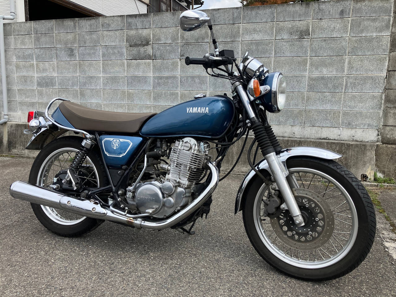 Yamaha SR400 2020