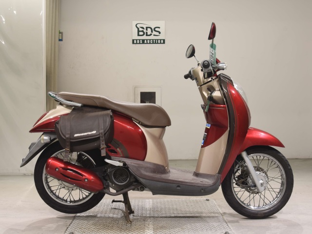 Honda SCOOPY110I 2012