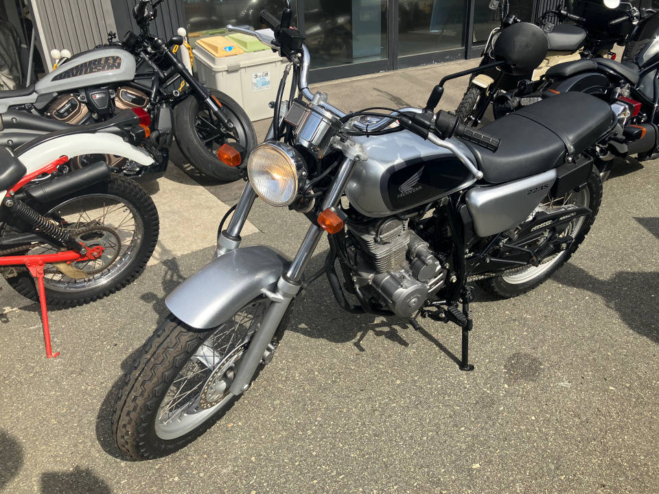 Honda CB223S 2008