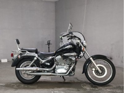 Suzuki INTRUDER 250LC 2005