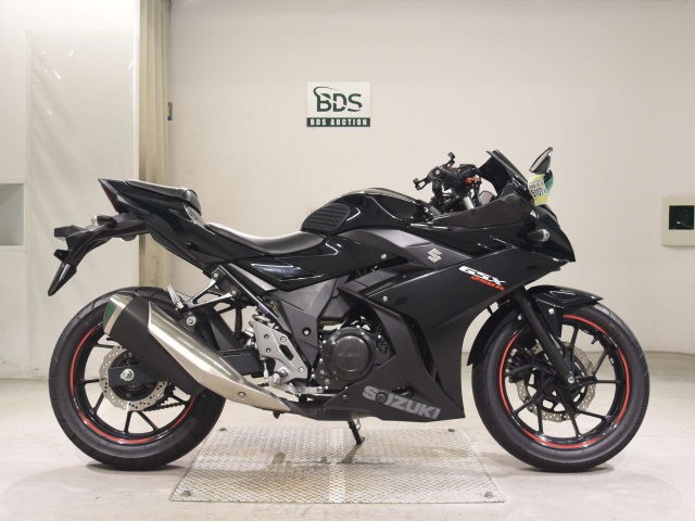 Suzuki GSX250R
