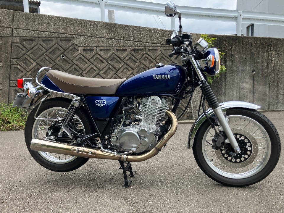 Yamaha SR400 2022