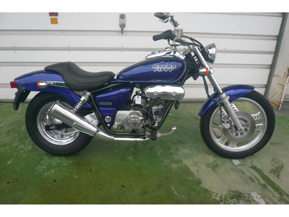 Honda MAGNA50 2004