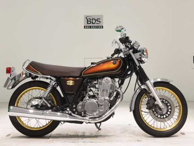 Yamaha SR400 2019