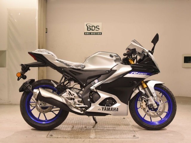 Yamaha YZF-R15 2023