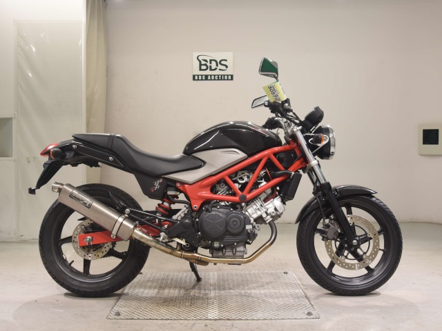 Honda VTR250 2011