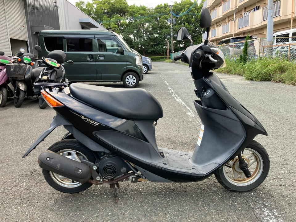 Suzuki ADDRESS V50