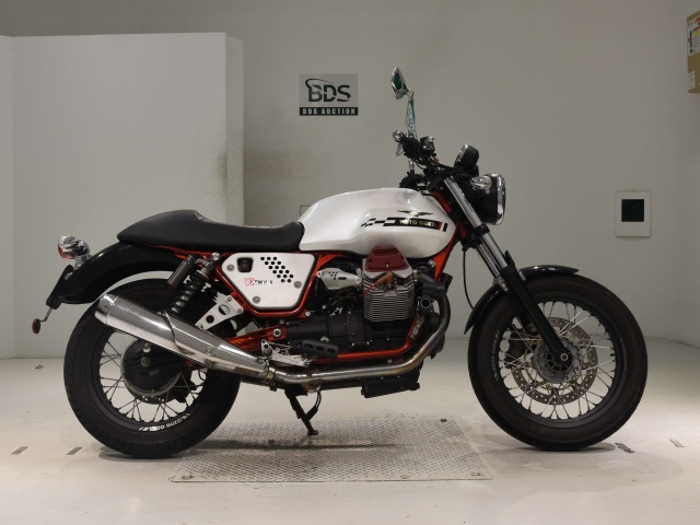 Moto Guzzi V7 RACER 2011