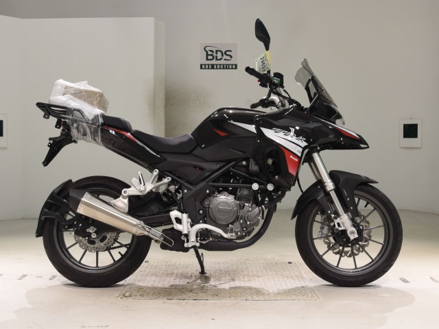 Benelli TRK251 2021