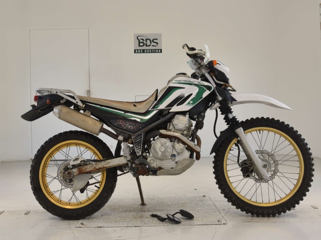 Yamaha SEROW XT250 2010
