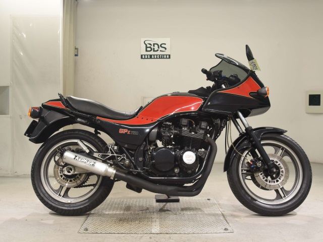 Kawasaki GPZ750 1983