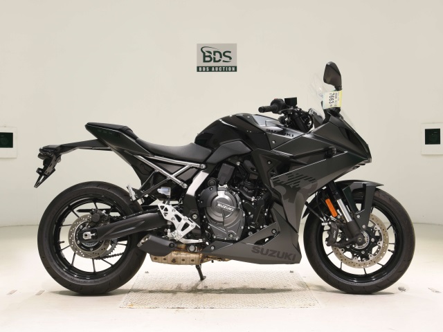 Suzuki GSX-8S 2024