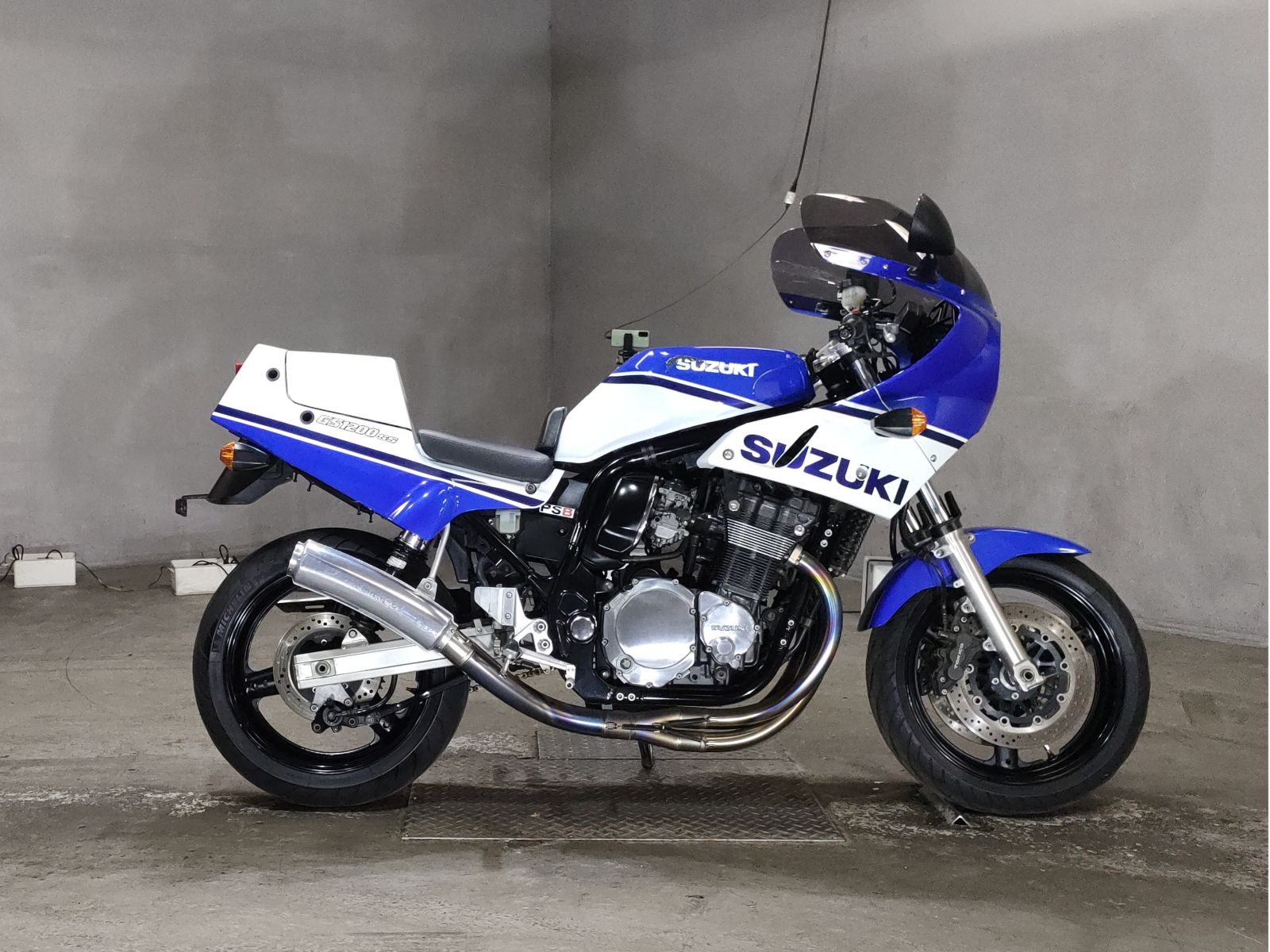 Suzuki GS1200SS 2002