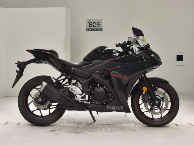 Yamaha YZF-R25 2018