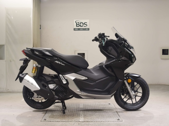 Honda ADV 160 2025