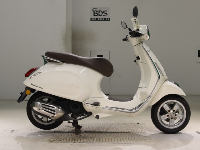 Vespa PRIMAVERA50 2018