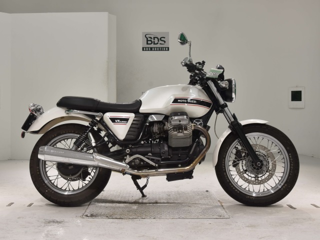 Moto Guzzi V7 CAFE CLASSIC 2011