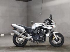 Yamaha FZ400 1999