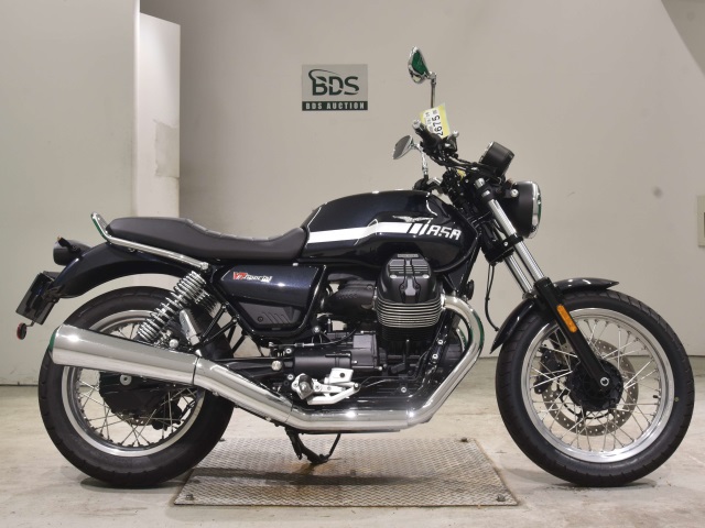 Moto Guzzi V7 SPECIAL 2023