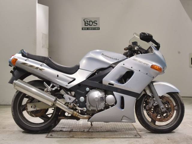 Kawasaki ZZ-R400 2004