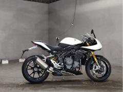 Triumph speed triple 1200rr 2022