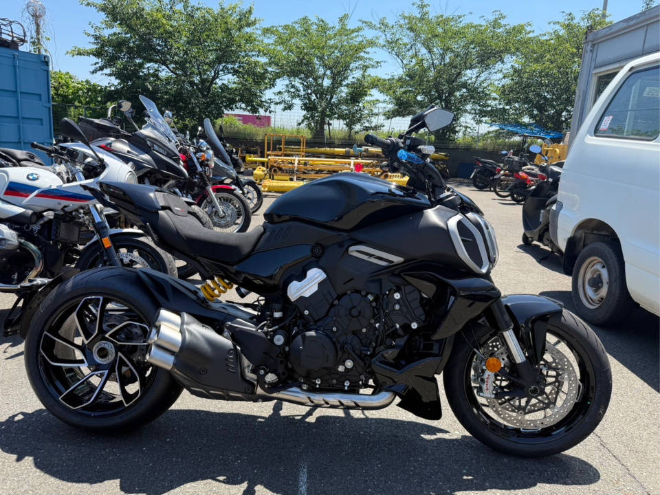 Ducati DIAVEL 2025