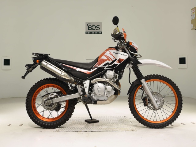 Yamaha SEROW XT250 2018