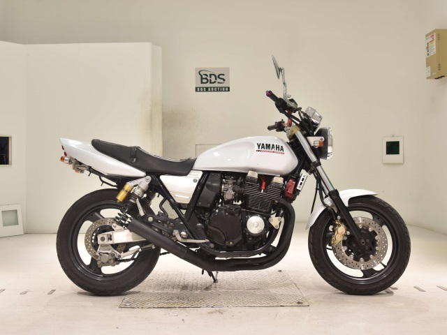Yamaha XJR400 1995