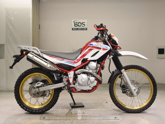 Yamaha SEROW XT250 2020