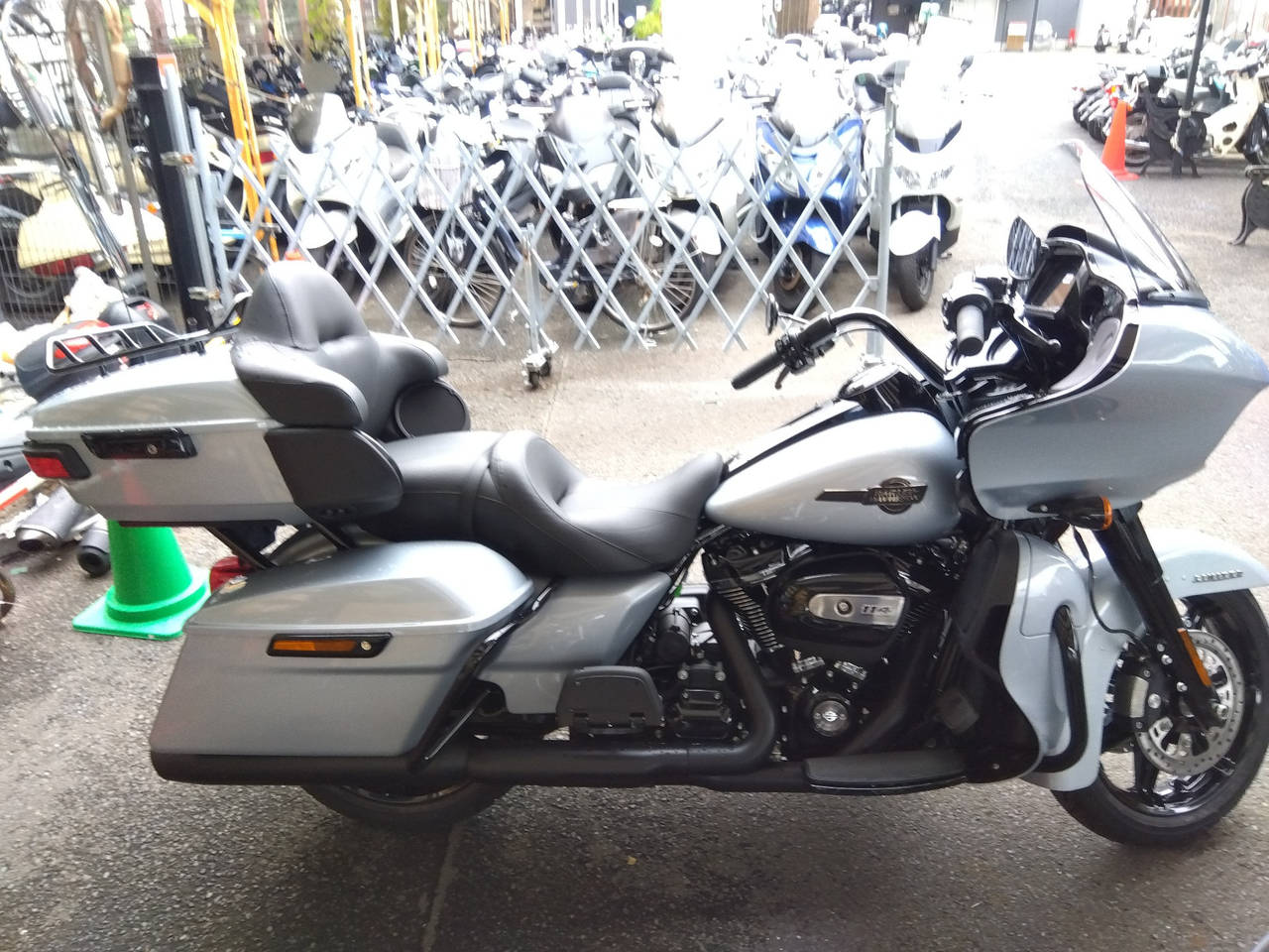 HD ROAD GLIDE FLTRK1870 2023