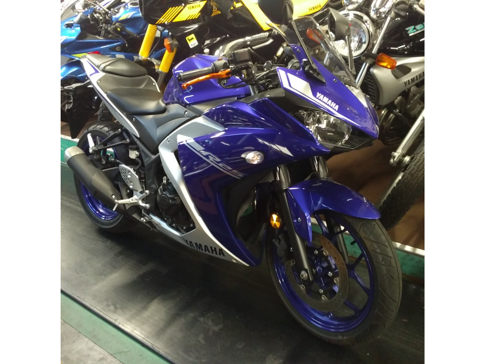 Yamaha YZF-R25 2017
