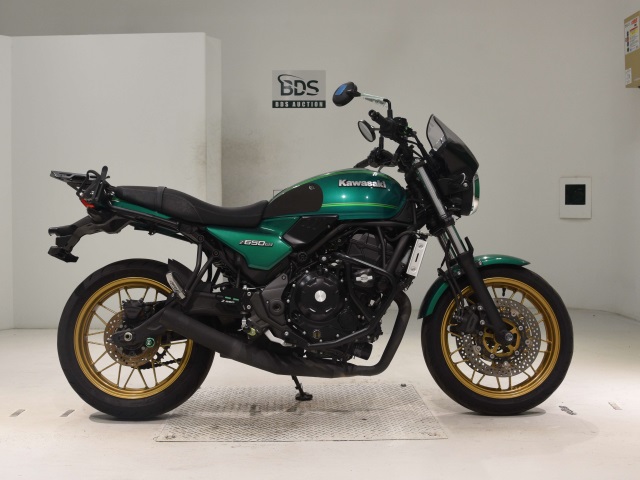 Kawasaki Z650RS 2023