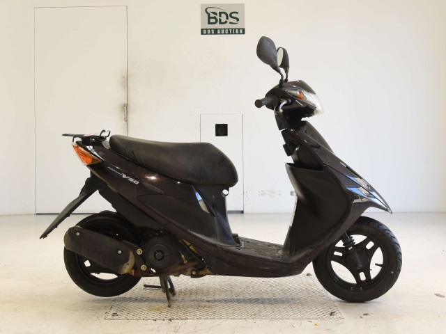 Suzuki ADDRESS V50
